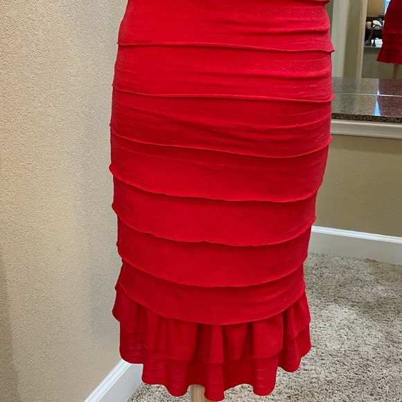 Red ruffle Max Studio dress - Picture 3 of 6